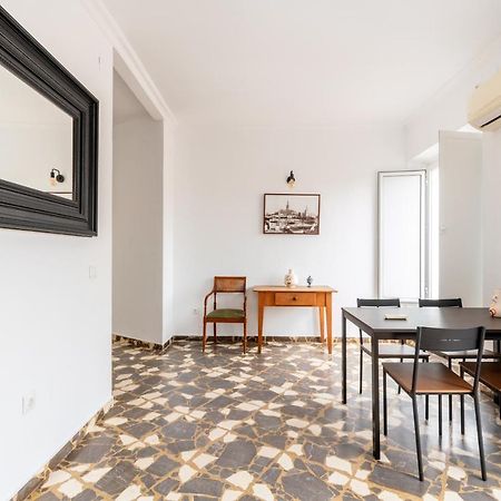 Aoa Conde De Ibarra Apartment Севілья Екстер'єр фото