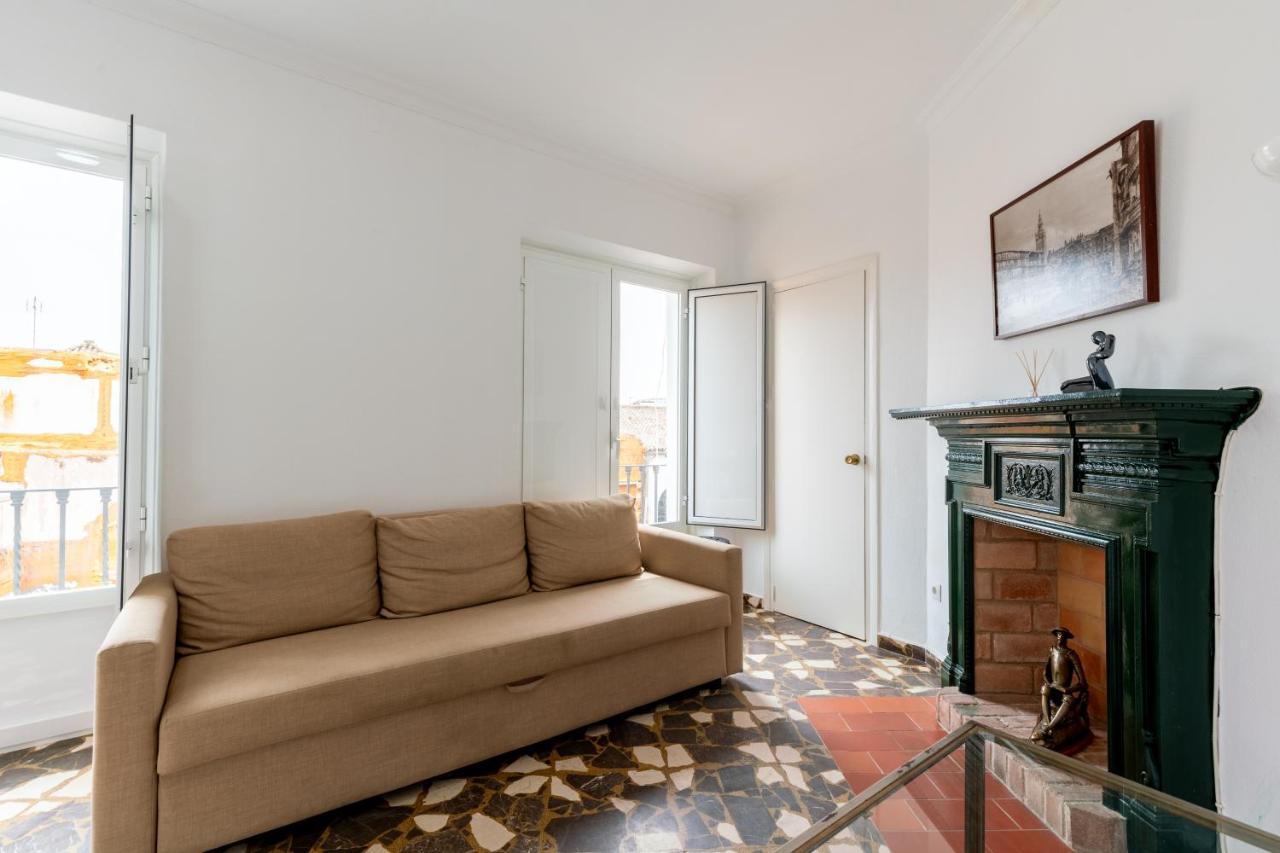 Aoa Conde De Ibarra Apartment Севілья Екстер'єр фото