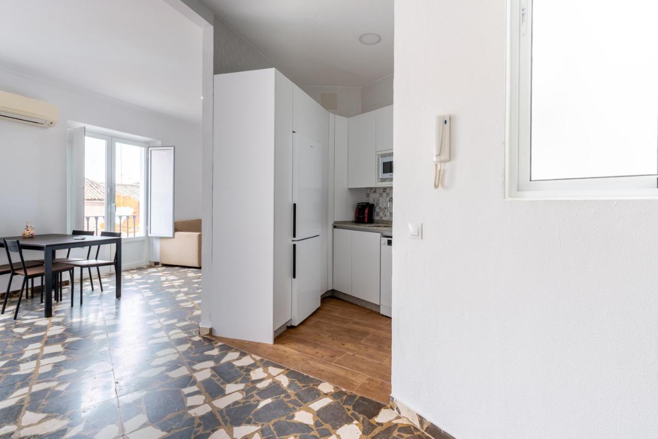 Aoa Conde De Ibarra Apartment Севілья Екстер'єр фото